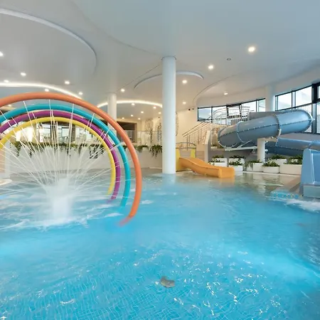 Polanki Aqua - Aquapark, Free Parking, M&m 아파트호텔 코워브제크